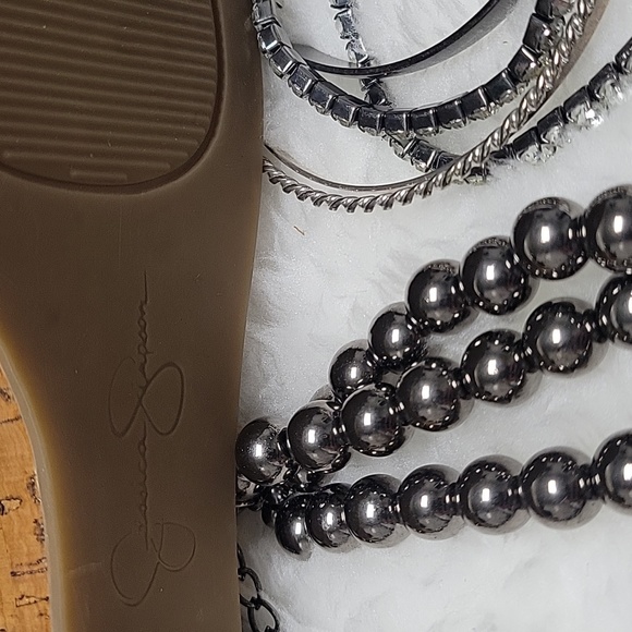 🆕️NWOT Bundle Jessica Simpson Wedges-Sexy Necklace, Earrings, and 5 Bracelets!! - Picture 9 of 9